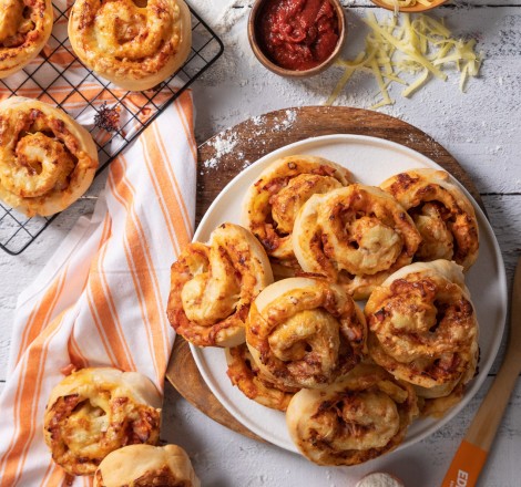 PIZZA SCROLLS